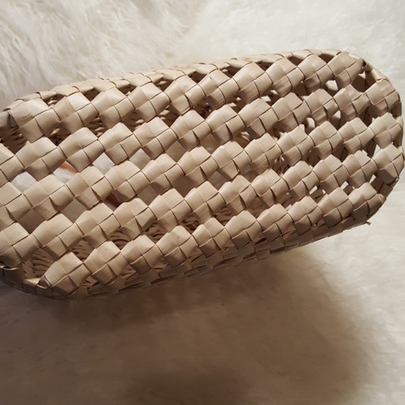 Cane tote with leather straps - Picture 7 of 7